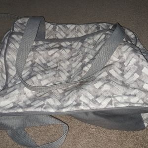 31 away for the weekend bag